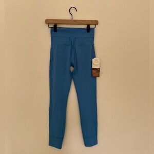 Blue Vuori Daily Leggings